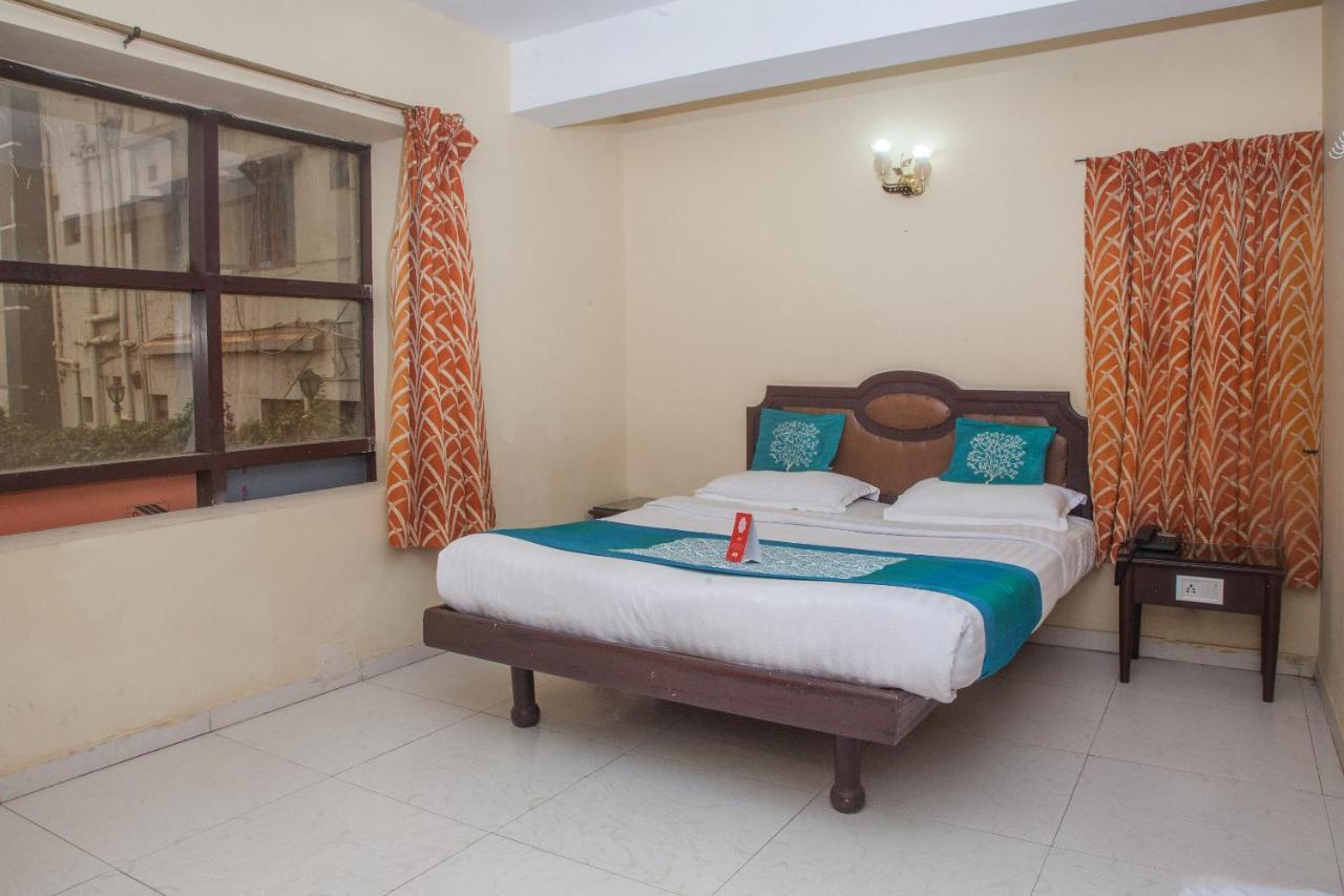 Oyo 12357 Hotel Nilgiris Inn Ooty Exterior foto
